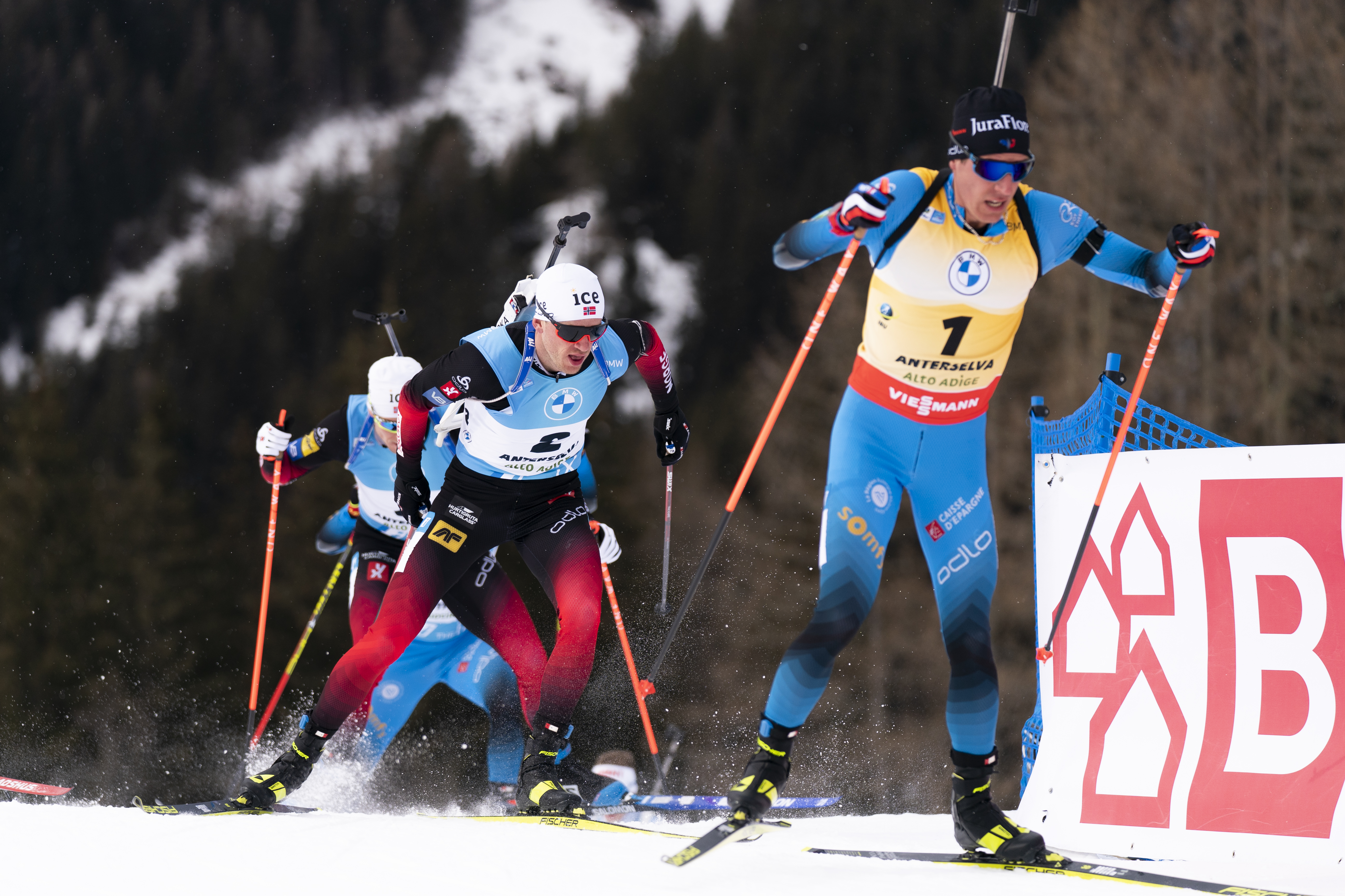 Winter Olympics 2022 - Johannes Thingnes Boe leads Norway to thrilling  biathlon mixed relay gold - Eurosport