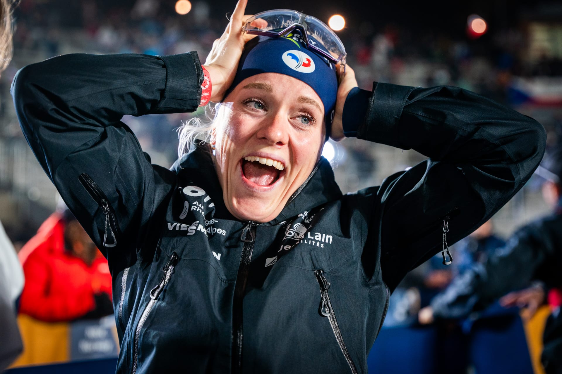 Софи Шово похоже не огорчена деревянной медалью 