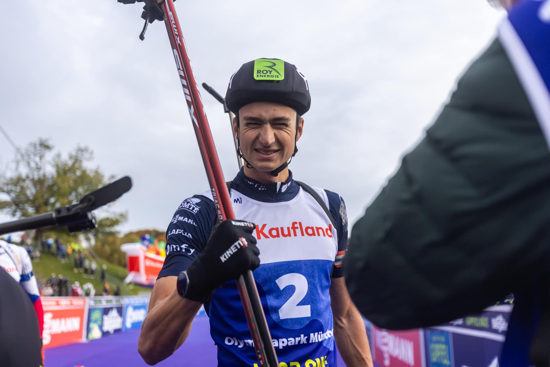 Эрик Перро, Франция